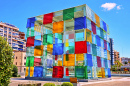Un immense cube de verre coloré à Malaga