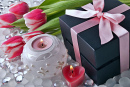 Boîte, Bougies et Tulipes
