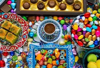 Café turc et desserts ottomans traditionnels