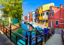 La ville de pêcheurs colorée de Burano, Venise, Italie