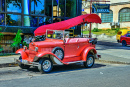 Vieille voiture dans la rue de La Havane, Cuba