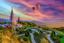 Montgolfières colorées au-dessus de Chiang Mai