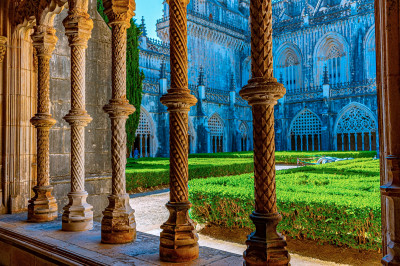 Cour du monastère de Batalha au Portugal