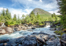 Cascade près de la route de Trollstigen en Norvège