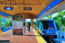Gare de train Metromover à Miami, FL, États-Unis